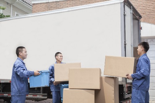 Residential removals for an apartment or house in France