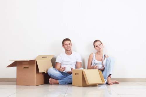 Commercial moving van support for office and business relocations in France