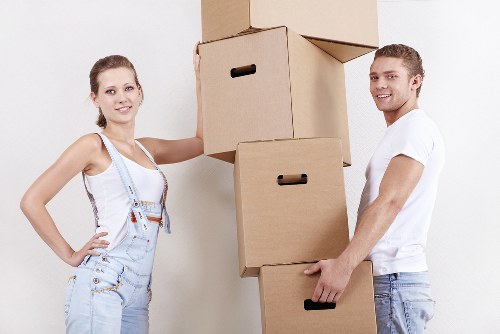 Packing and loading furniture for a France relocation